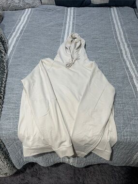 lululemon athletica Cream Pullover Hoodie